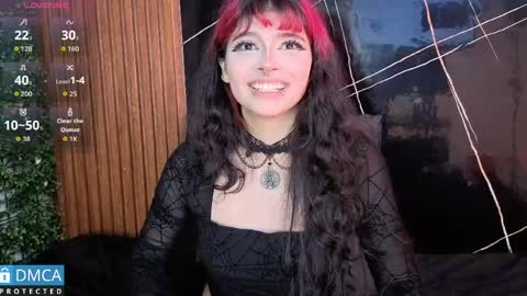 raven_rox_ online show from 04-21-26, 01:42