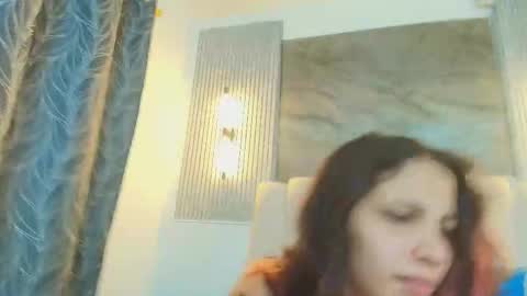 Snapshot of ravenandcody chatting on 10-02-25, 02:40 ravenandcody online show from 10-02-25, 02:40