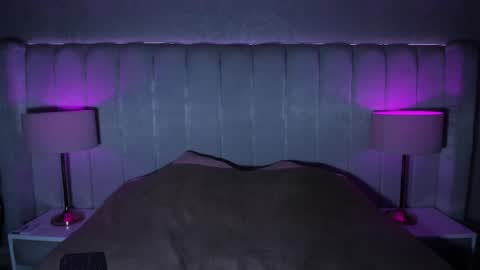 Snapshot of ravenfox_ chatting on 04-11-26, 03:55 Ravenfox online show from 04-11-26, 03:55