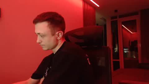 Snapshot of ravine_doleg chatting on 02-20-25, 12:19 Alex Nash online show from 02-20-25, 12:19