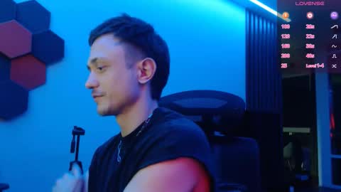 Snapshot of ravine_doleg chatting on 09-13-25, 11:26 Alex Nash online show from 09-13-25, 11:26