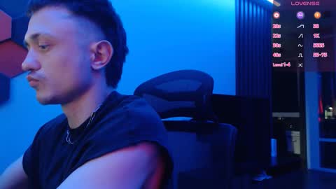 Snapshot of ravine_doleg chatting on 09-19-25, 10:32 Alex Nash online show from 09-19-25, 10:32