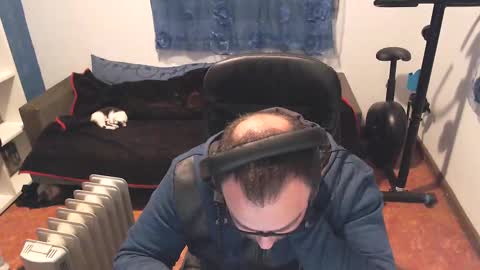 ravingr3d3 online show from 02-13-25, 10:22