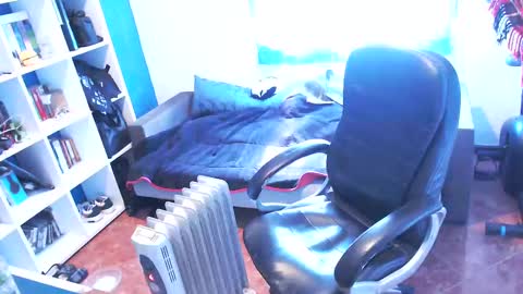 ravingr3d3 online show from 02-17-25, 12:16