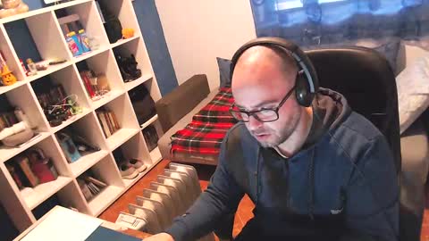 ravingr3d3 online show from 02-27-25, 12:13