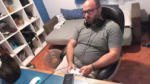 ravingr3d3 online show from 10-01-25, 08:48