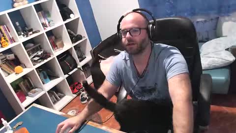 ravingr3d3 online show from 10-27-25, 11:09