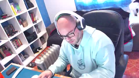 ravingr3d3 online show from 12-22-25, 10:56