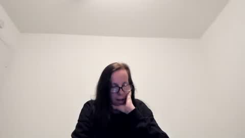 Snapshot of ravishthispeachgoddess chatting on 03-16-26, 03:45 Ravishing Peach Goddess online show from 03-16-26, 03:45