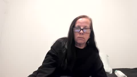 Snapshot of ravishthispeachgoddess chatting on 03-17-26, 03:00 Ravishing Peach Goddess online show from 03-17-26, 03:00