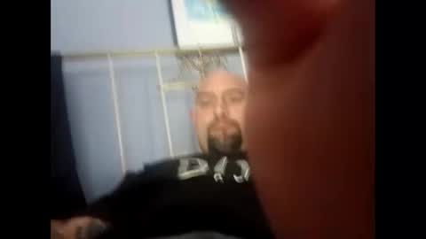 Snapshot of rawdillz121 chatting on 12-22-25, 03:58 Down under guy online show from 12-22-25, 03:58