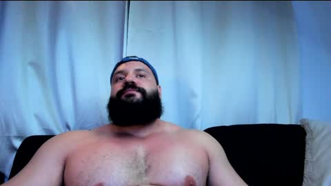 Snapshot of rawmathews chatting on 05-18-26, 04:07 rawmathews online show from 05-18-26, 04:07
