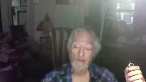 Snapshot of ray1776ray chatting on 09-22-25, 02:19 ray1776ray online show from 09-22-25, 02:19