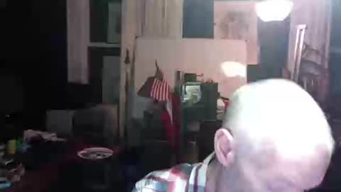 Snapshot of ray1776ray chatting on 10-10-25, 01:37 ray1776ray online show from 10-10-25, 01:37