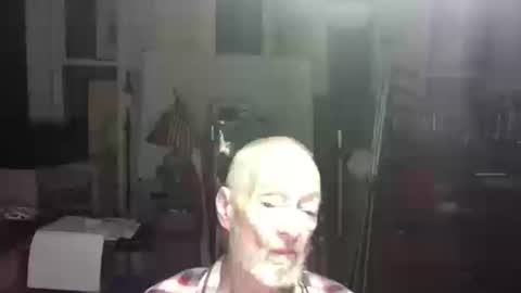 Snapshot of ray1776ray chatting on 10-13-25, 01:05 ray1776ray online show from 10-13-25, 01:05