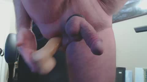 Snapshot of ray23120000 chatting on 10-14-25, 12:00 ray23120000 online show from 10-14-25, 12:00