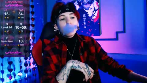 Snapshot of ray__taylor chatting on 03-10-25, 04:14 Ray online show from 03-10-25, 04:14