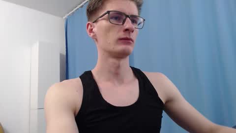 Snapshot of ray_booy chatting on 10-02-25, 04:47 Ray Booy online show from 10-02-25, 04:47