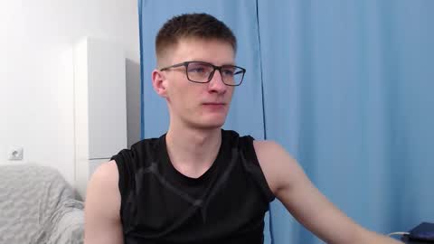 Snapshot of ray_booy chatting on 11-13-25, 04:06 Ray Booy online show from 11-13-25, 04:06