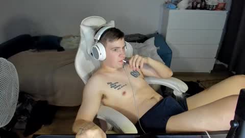 Ray online show from 10-13-25, 08:42