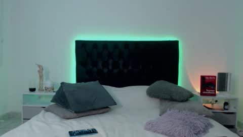 Ray online show from 11-16-25, 03:01