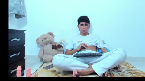 rayan_black online show from 01-05-25, 03:43
