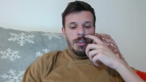 Snapshot of rayann27 chatting on 12-22-25, 10:18 rayan online show from 12-22-25, 10:18