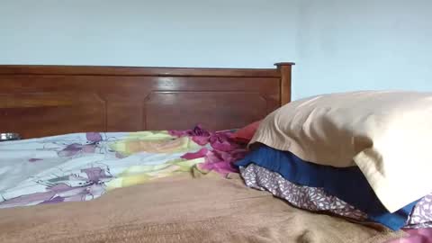 eyan online show from 09-16-25, 02:56