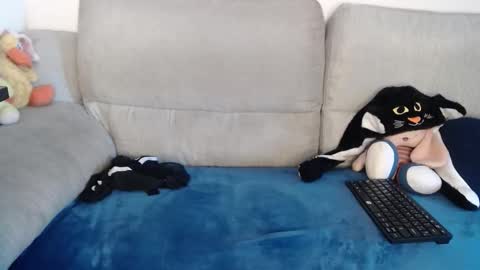 Ray  online show from 10-05-25, 04:27