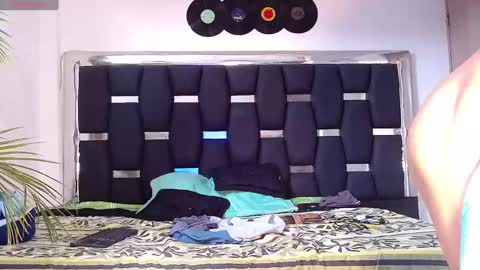 Rayn online show from 01-27-25, 04:54