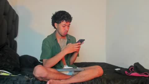 Snapshot of raydevil_ chatting on 01-06-26, 12:03 Rayn online show from 01-06-26, 12:03