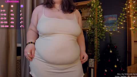 Snapshot of raydirin chatting on 01-09-25, 01:35 Ray online show from 01-09-25, 01:35