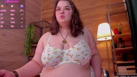 Snapshot of raydirin chatting on 01-12-25, 04:08 Ray online show from 01-12-25, 04:08