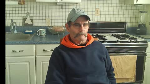 Ray online show from 12-31-24, 04:46