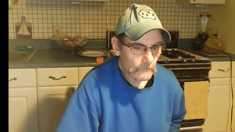 Ray online show from 02-18-25, 10:38