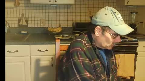 Ray online show from 03-12-25, 10:48