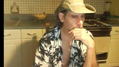 Ray online show from 09-14-25, 06:34