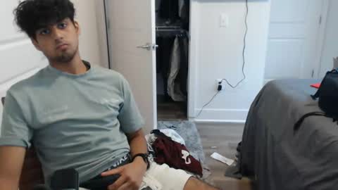 Snapshot of raymondg8596 chatting on 09-16-25, 06:31 raymondg8596 online show from 09-16-25, 06:31