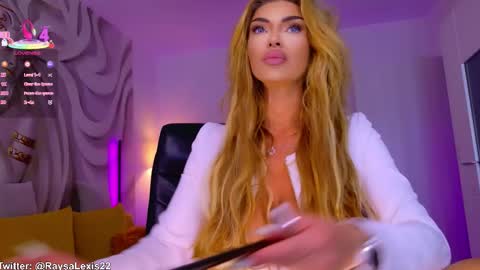 raysalexis19 online show from 09-30-25, 11:59