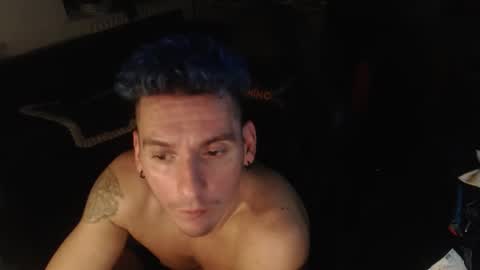 Rayzel online show from 11-10-25, 03:27