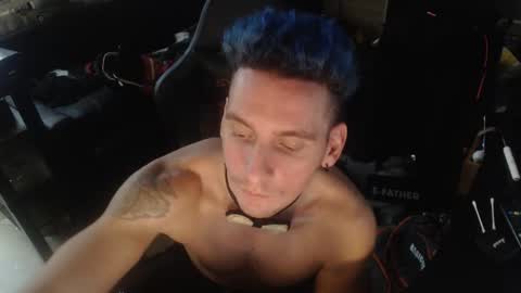 Rayzel online show from 12-02-25, 02:45