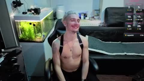 Rayzel online show from 02-01-26, 12:09