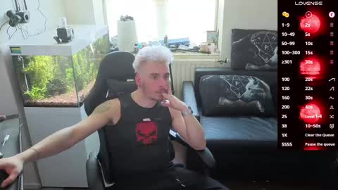 Rayzel online show from 03-21-26, 01:16