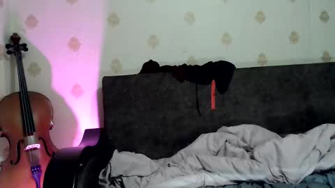  Yrriel Strife Candy-Demon Caveboy mr. Cringe   online show from 12-19-25, 02:29