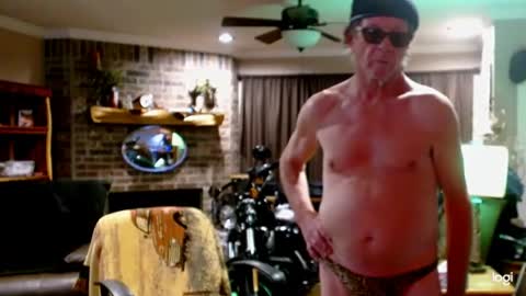 Snapshot of ready4aride2day chatting on 01-20-25, 10:40 ready4aride2day online show from 01-20-25, 10:40