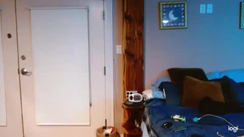 Snapshot of ready4aride2day chatting on 11-26-25, 08:04 ready4aride2day online show from 11-26-25, 08:04