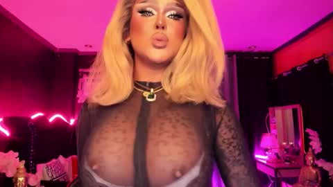 Snapshot of real_dom_phuta chatting on 10-14-25, 01:28 Miss Katrina De Futah Goddess of HELL online show from 10-14-25, 01:28