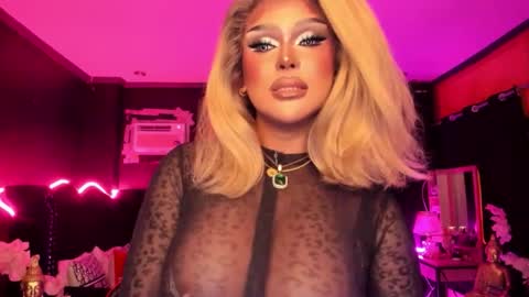 Snapshot of real_dom_phuta chatting on 10-15-25, 01:33 Miss Katrina De Futah Goddess of HELL online show from 10-15-25, 01:33