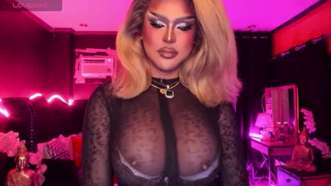 Snapshot of real_dom_phuta chatting on 10-25-25, 06:46 Miss Katrina De Futah Goddess of HELL online show from 10-25-25, 06:46