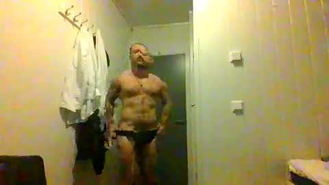Snapshot of real_viking1 chatting on 10-04-25, 05:00 real_viking1 online show from 10-04-25, 05:00